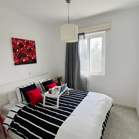 Apartmán Gennadi Holiday Home