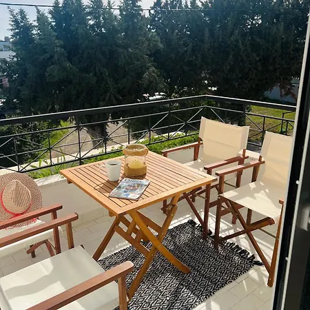 Gennadi Holiday Home